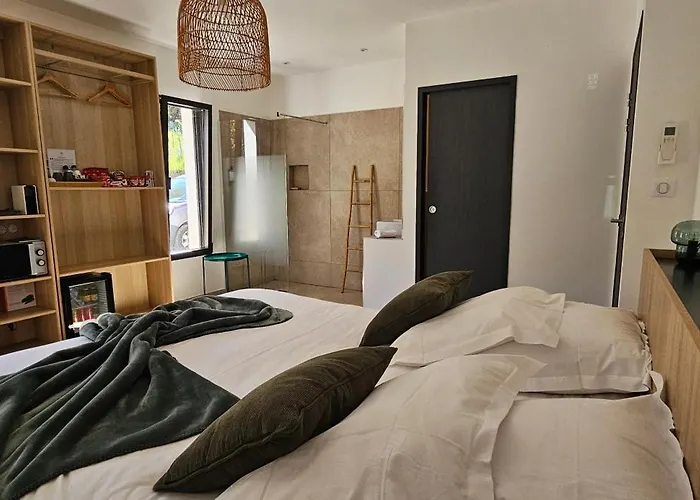 De Standing Casa Pian D'olmo Hotel *