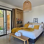 De Standing Casa Pian D'olmo Hotel *