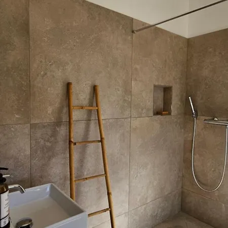 De Standing Casa Pian D'olmo Hotell