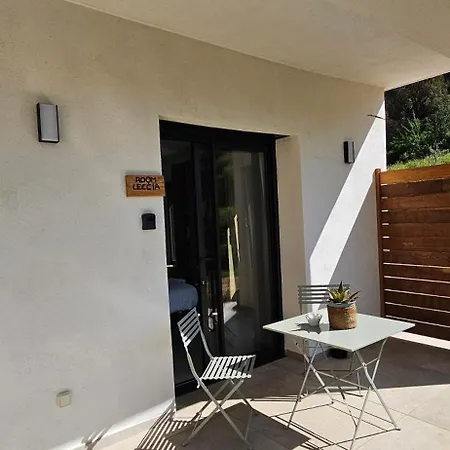 De Standing Casa Pian D'olmo * Olmiccia